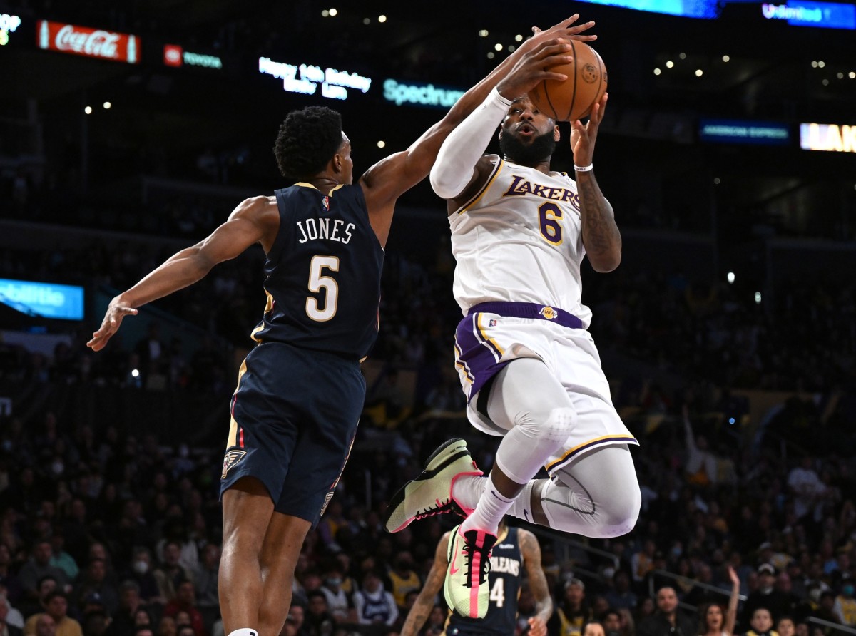 New Orleans Pelicans forward Herbert Jones (5)
